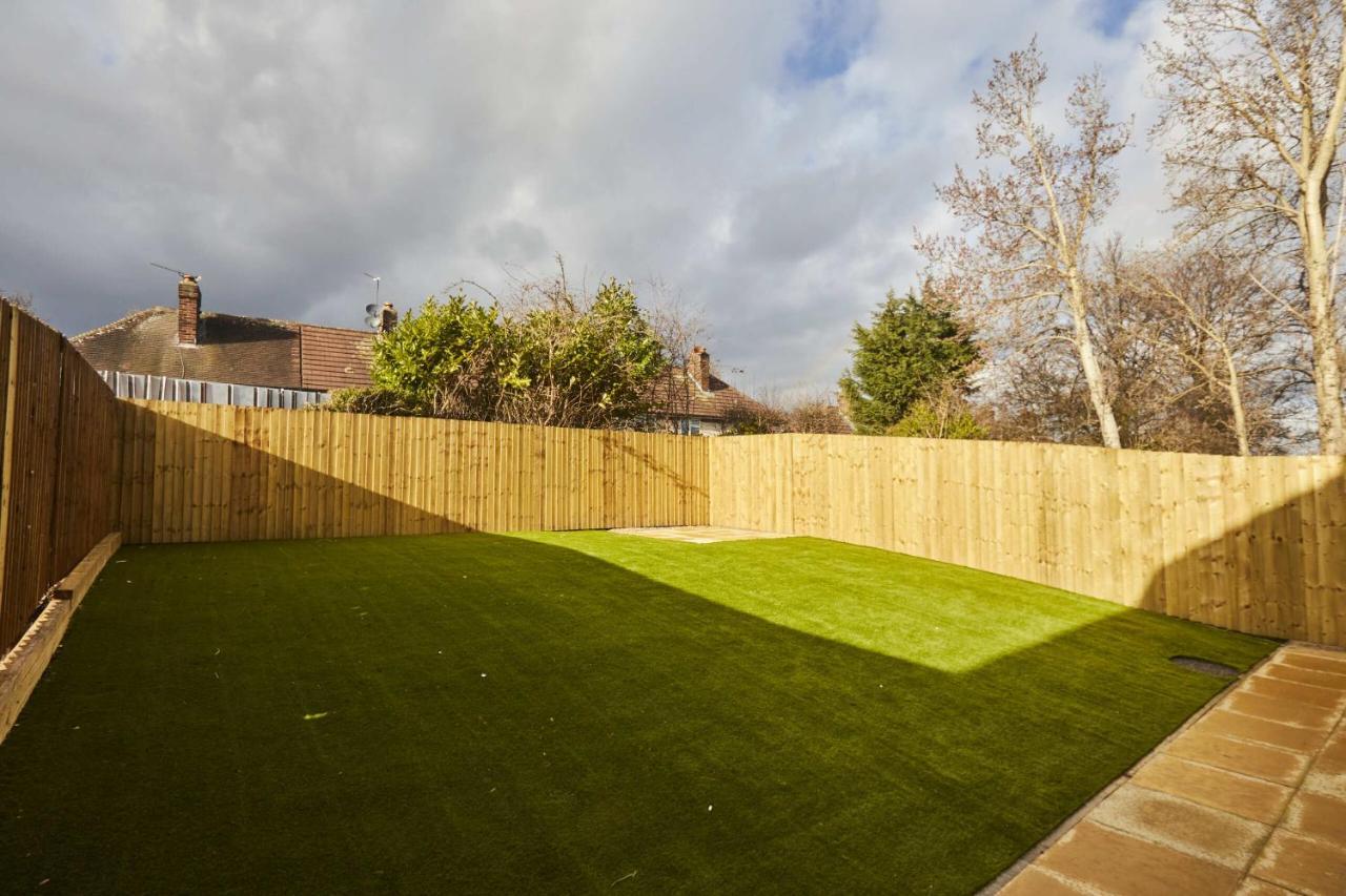 Homebird Property - The Willows Leeds  Exterior foto